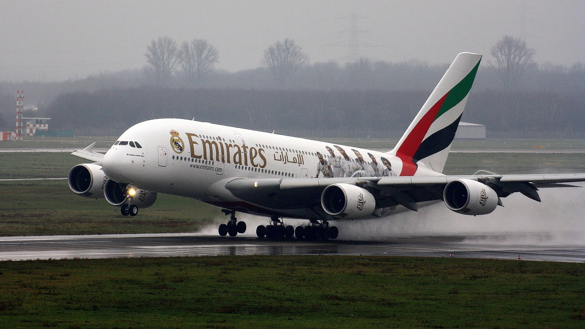 Emirates ziet winst enorm toenemen