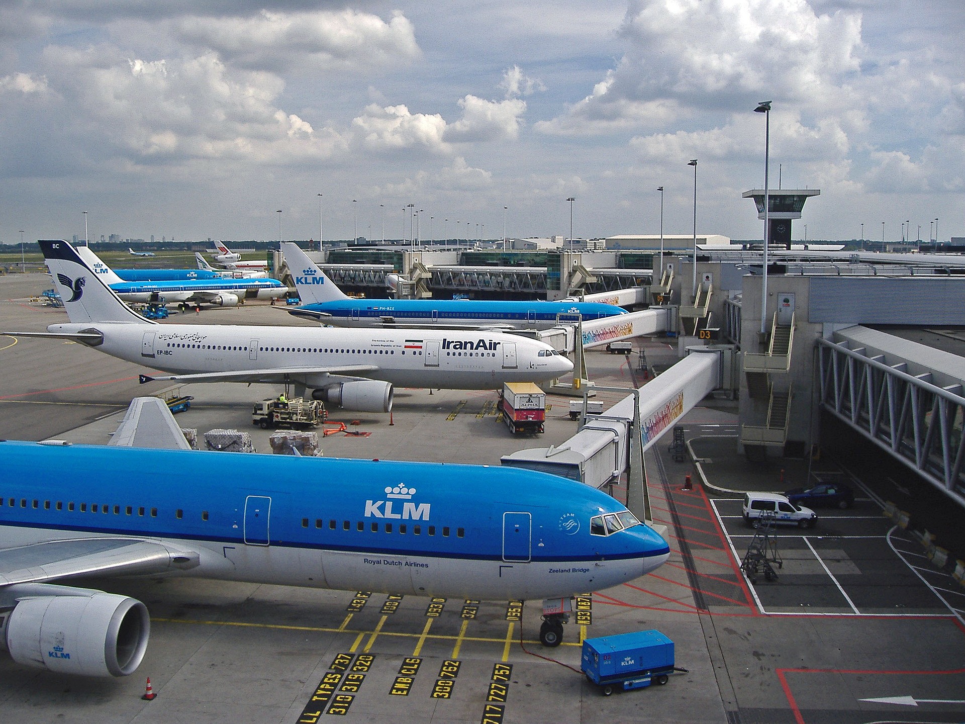 Kabinet wil Schiphol weer laten groeien