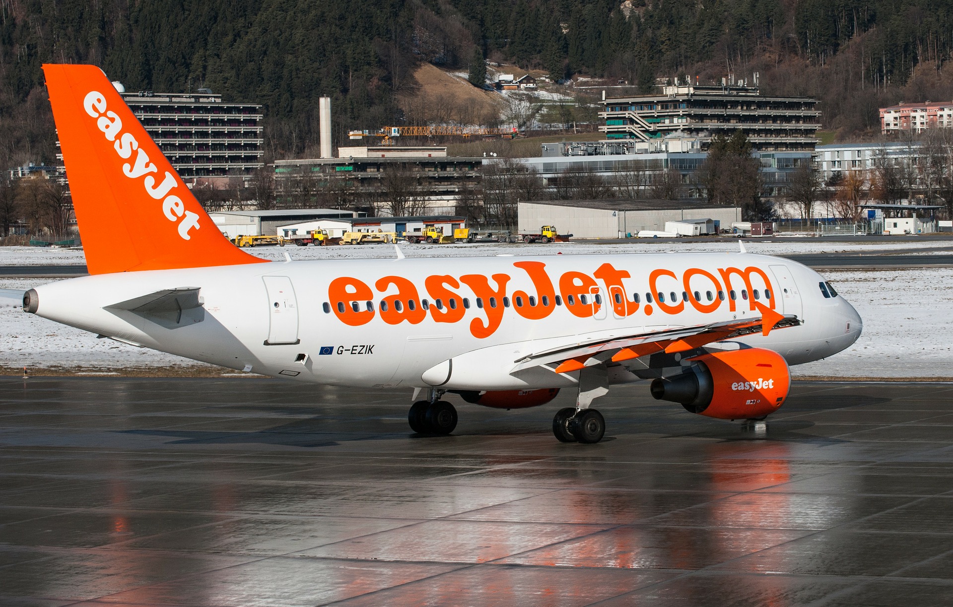 easyJet viraal onder vuur na rugleuningloze stoel in vliegtuig