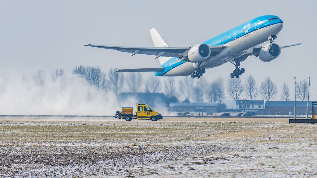 Staking grondpersoneel KLM - vluchten geannuleerd