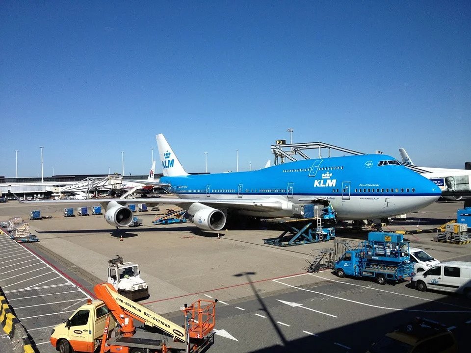 KLM schikt in rechtszaak compensatie passagiers na brandstofstoring